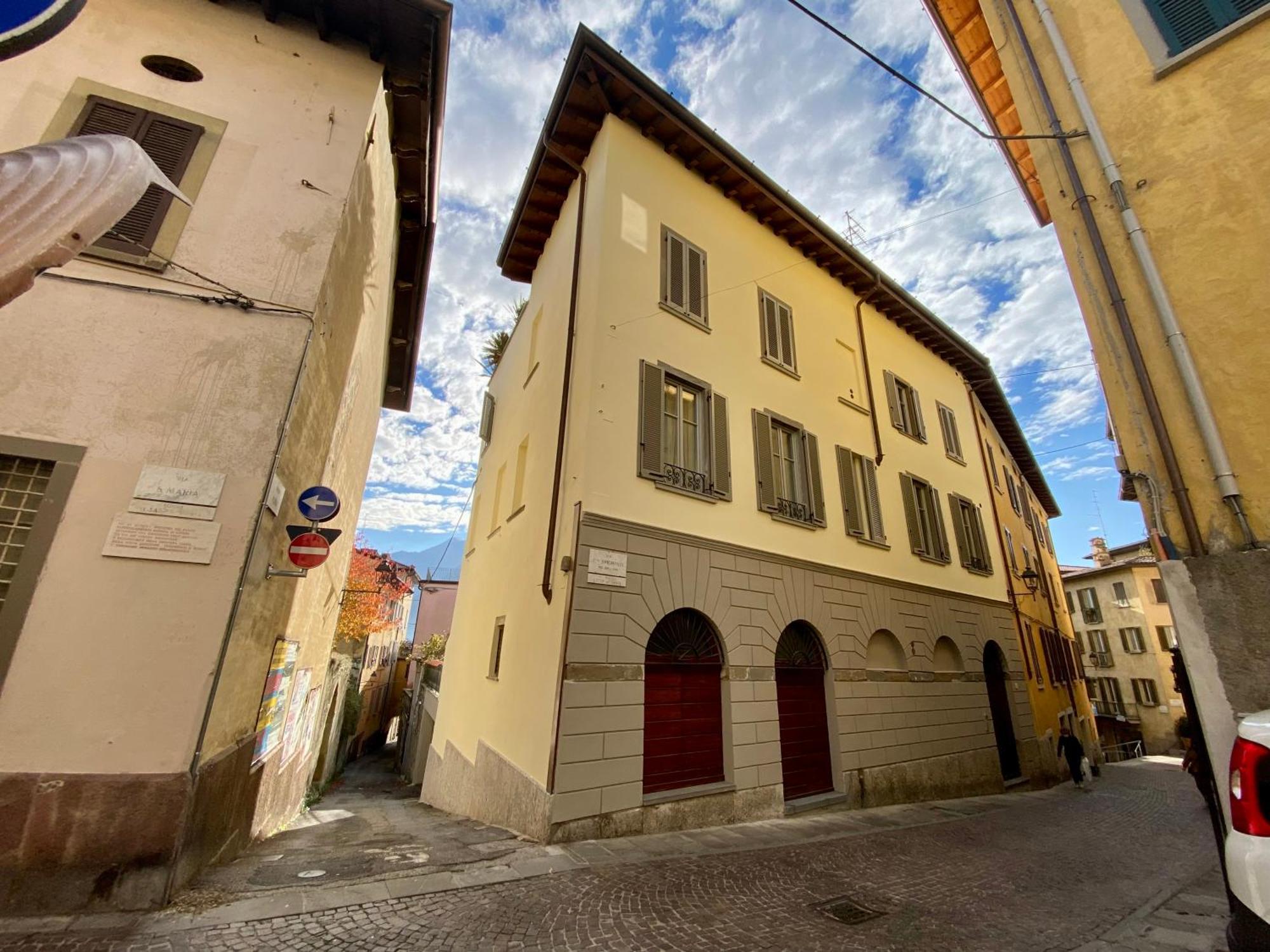 Casa Anna Apartment Lovere Bagian luar foto